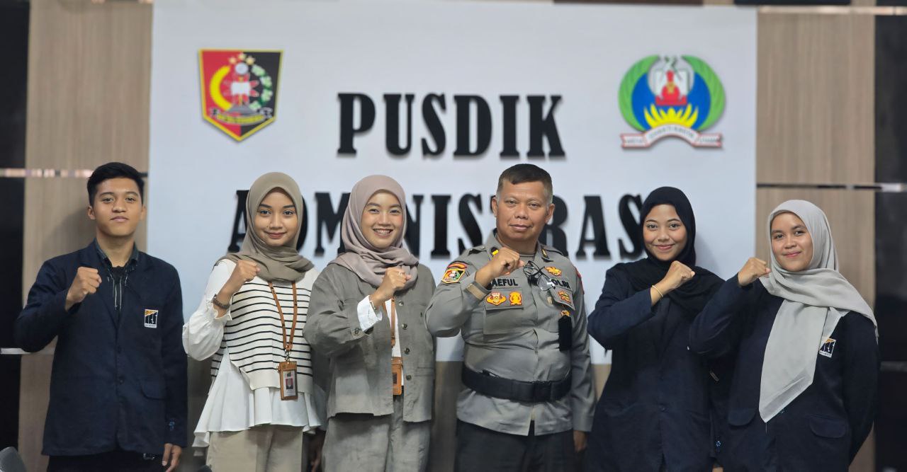 Monitoring Program Magang Mahasiswa Fakultas Teknologi Informasi ARS University ke PUSDIKMIN POLRI